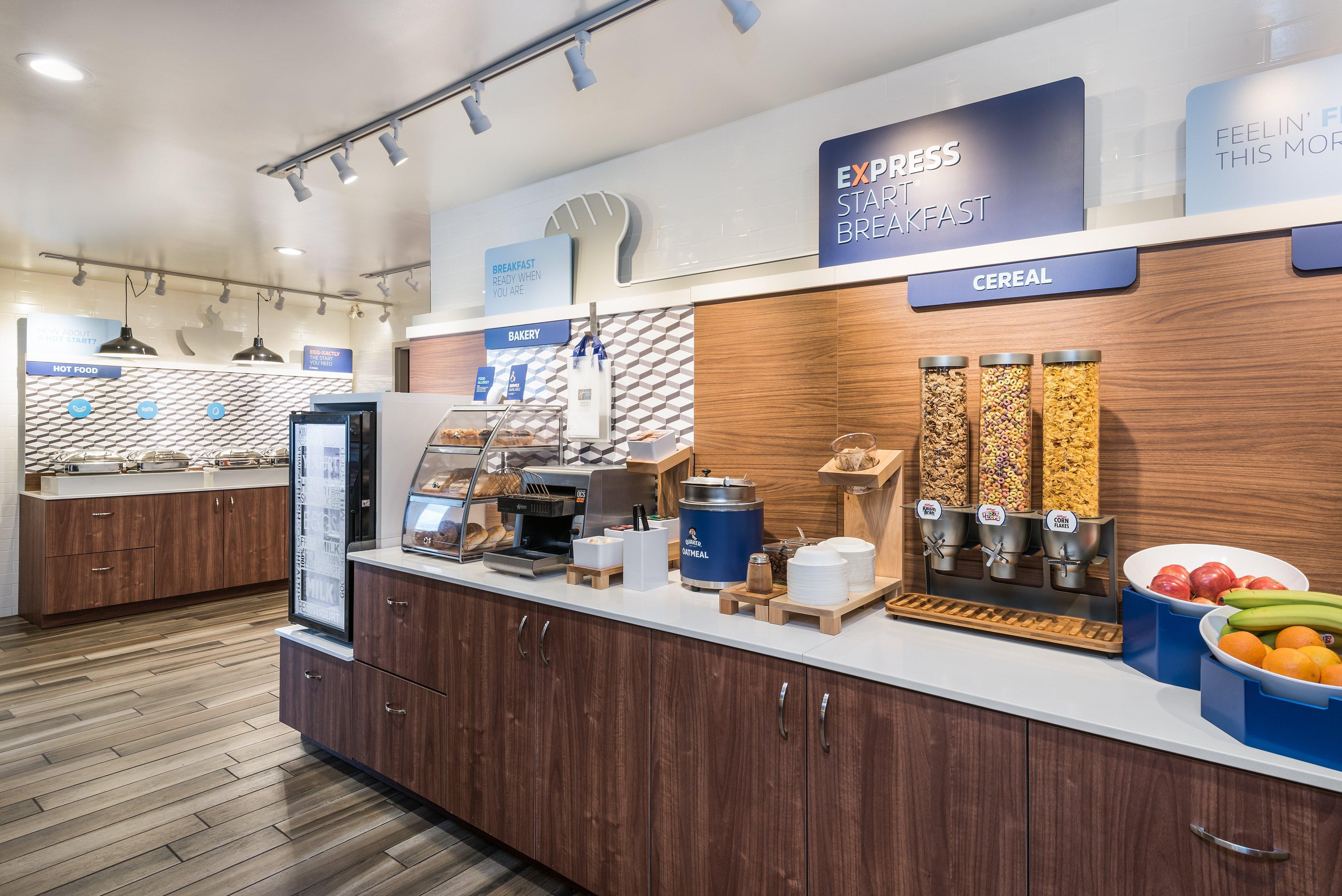 Holiday Inn Express Hotel & Suites 1000 Islands - Gananoque By Ihg מראה חיצוני תמונה